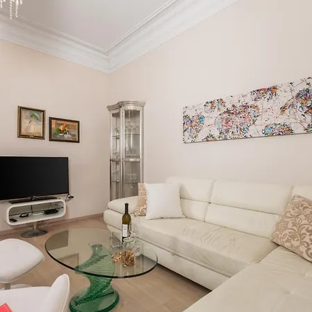 Apartment Sokol Center *