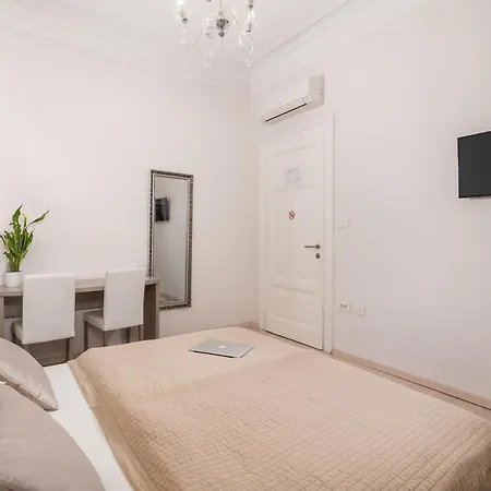 Sokol Center Apartment *